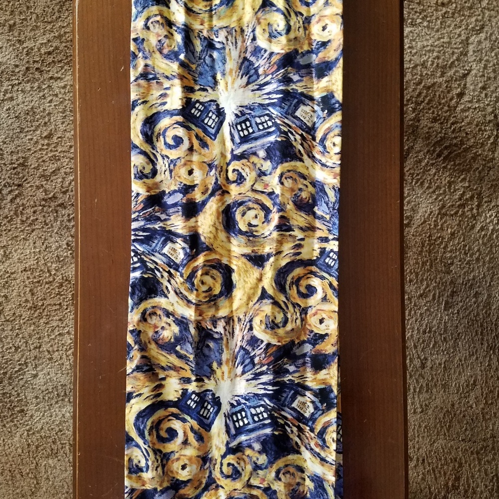 Doctor Who TARDIS Scarf